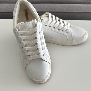 Sam Edelman Classic White Lace-Up Sneakers